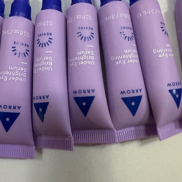 Arrow Under Eye Brightening Serum 15 pcs - Picture 3 of 5